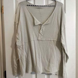 Urban Outfitters oversized distressed long sleeve top sz L